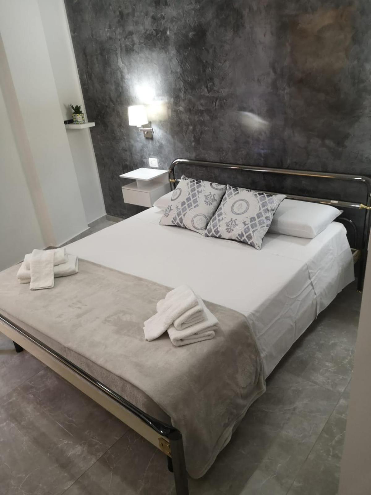 Casa Sanabria Otel Bari Dış mekan fotoğraf
